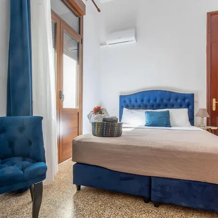 Mascot Traditional Alojamento de Acomodação e Pequeno-almoço 3*