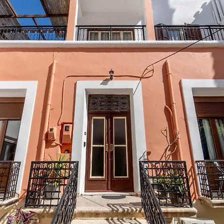 Mascot Traditional 3*