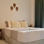 Mascot Traditional Bed & Breakfast Rhodes City