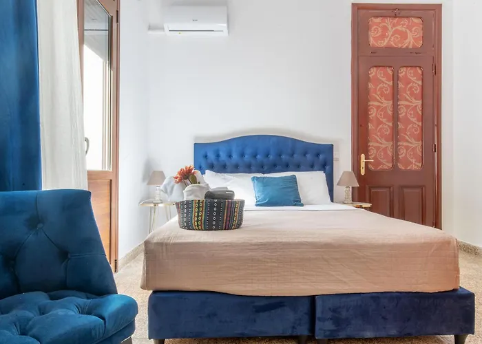 Bed & Breakfast Mascot Traditional 3*