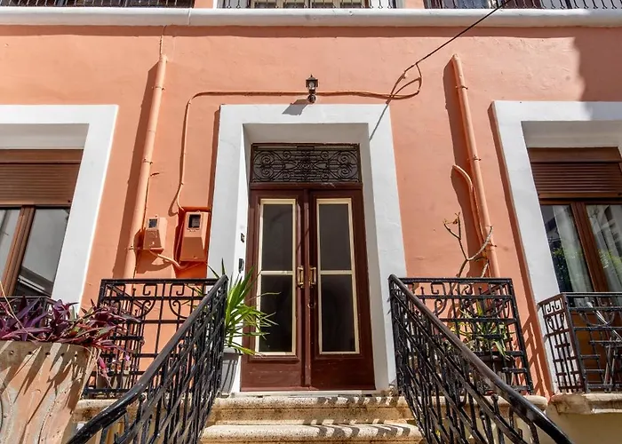 Mascot Traditional 3* Rhodes City