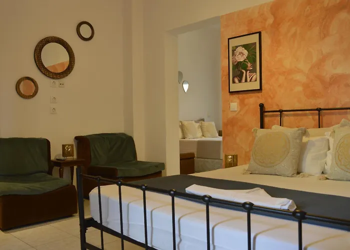 Bed & Breakfast Mascot Traditional 3*