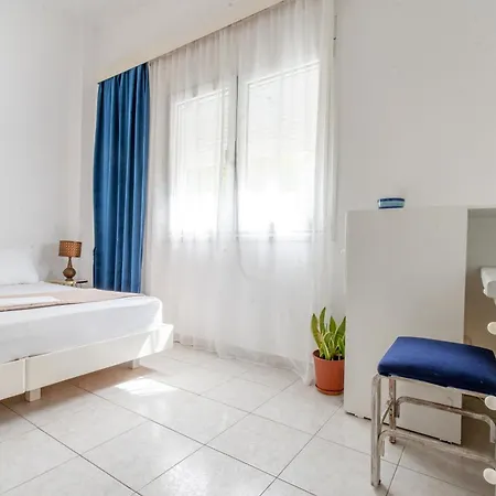 Mascot Traditional Bed & Breakfast Rhodes City