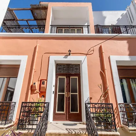 Bed & Breakfast Mascot Traditional 3*